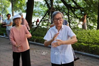 Ngày quốc tế người cao tuổi 1/10: Bảo vệ nguyên khí quốc gia trong bối cảnh già hóa dân số