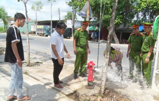 Mong muốn đồng bào tiếp tục tự lực, tự cường vươn lên