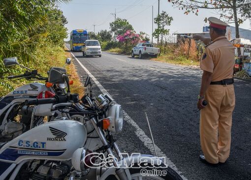 Cà Mau: Siết chặt quản lý vận tải đường bộ