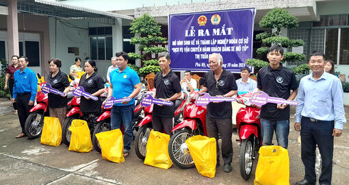 Liên đoàn Lao động huyện Phú Tân ra mắt mô hình sinh kế