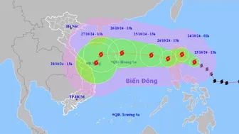 Bão Trà Mi diễn biến phức tạp, khả năng đổi hướng khi vào Biển Đông