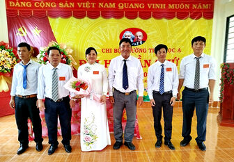 Chi bộ Trường Tiểu học “A” Khánh An tổ chức đại hội điểm