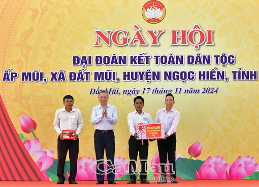 Tổng Bí thư Tô Lâm dự Ngày hội Đại đoàn kết toàn dân tộc tại Đất Mũi