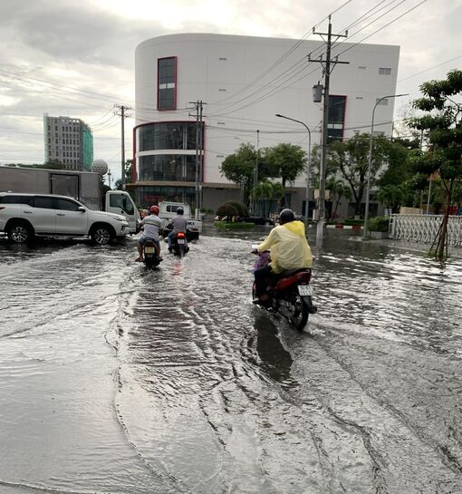 Triều cường dâng cao nhất trong 44 năm qua ở Bạc Liêu