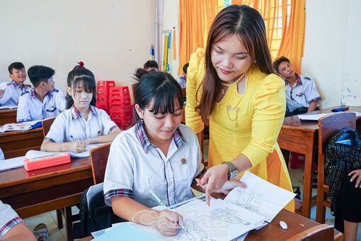 Thắp lửa sáng tạo, đồng hành cùng học sinh