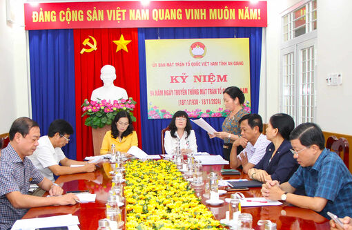 Ban Vận động Quỹ Vì người nghèo tỉnh An Giang tổ chức chăm lo Tết cho hộ nghèo