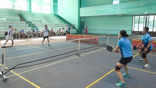 Thoại Sơn sôi nổi giải Pickleball đồng đội mở rộng