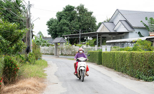 Phát triển văn hóa, nâng cao đời sống Nhân dân