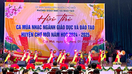 Hội thi ca, múa nhạc ngành giáo dục và đào tạo huyện Chợ Mới