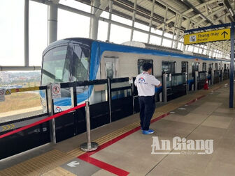 Trải nghiệm Metro