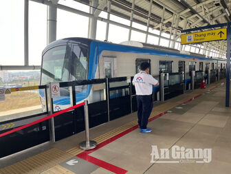 Trải nghiệm Metro