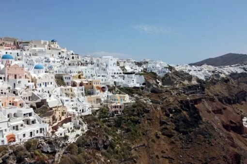 Hy Lạp: Hàng nghìn người phải sơ tán sau các trận động đất tại Santorini