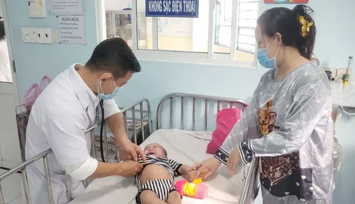 Mở rộng chiến dịch tiêm vaccine trước nguy cơ bùng phát dịch sởi ở Việt Nam