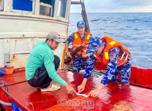 Vùng Cảnh sát biển 4: Phát hiện hơn 870 ngàn lít dầu vận chuyển trái phép