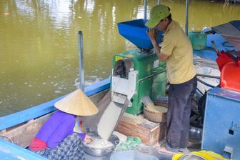 Máy chà gạo di động