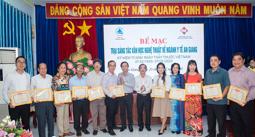 Bế mạc Trại sáng tác văn học nghệ thuật về ngành y tế