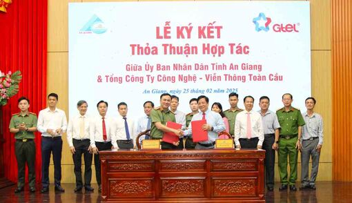 Thúc đẩy chuyển đổi số ngành y tế, giáo dục