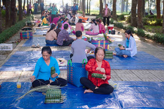 Hội thi gói, nấu bánh tét dâng lễ giỗ 45 năm ngày mất Chủ tịch Tôn Đức Thắng