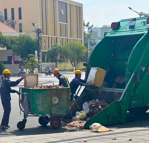 Giải bài toán xử lý rác thải