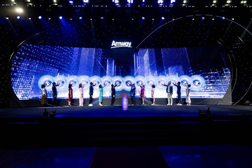 AMWAY Việt Nam ra mắt Chiến lược  “Sống khỏe mạnh, sống hạnh phúc” tại Amway Expo 2025