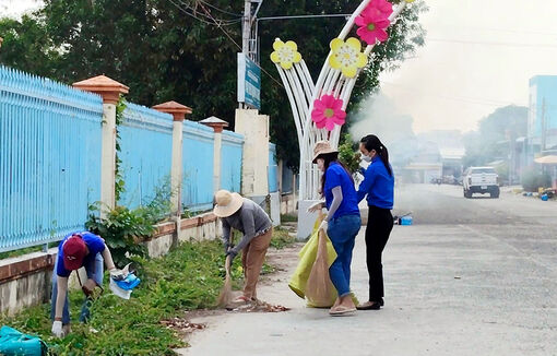 Tri Tôn ra quân Ngày Chủ nhật xanh toàn quốc lần thứ I năm 2025