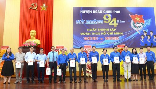 Huyện đoàn Châu Phú họp mặt kỷ niệm 94 năm Ngày thành lập Đoàn