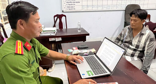 Mang ma túy, chưa kịp sử dụng thì bị bắt
