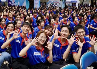 Tiếp sức mùa thi 2025: Hỗ trợ sĩ tử toàn diện với nền tảng số thông minh