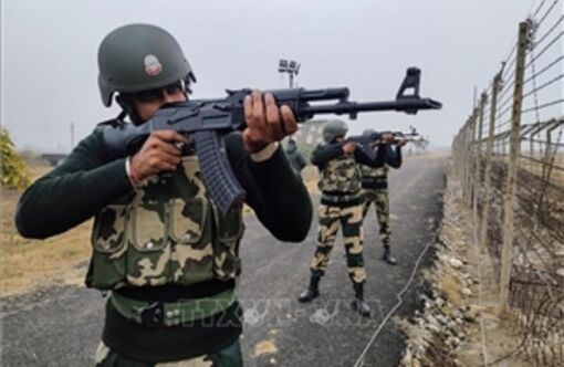 Quân đội Pakistan liên tiếp phóng thử tên lửa
