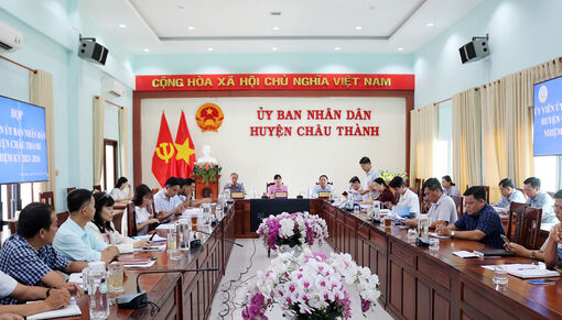 Họp thành viên UBND huyện Châu Thành tháng 5