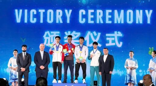 Lực sĩ Trần Minh Trí đoạt huy chương vàng Châu Á