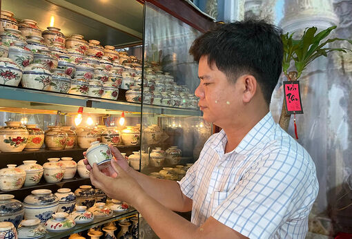 Người tâm huyết với gốm Nam Bộ xưa