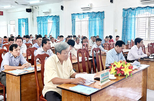 Tập huấn ứng dụng công nghệ thông tin trong sản xuất nông nghiệp cho hội viên nông dân