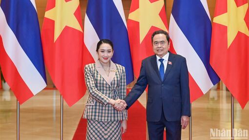 Chủ tịch Quốc hội Trần Thanh Mẫn hội kiến Thủ tướng Thái Lan Paetongtarn Shinawatra