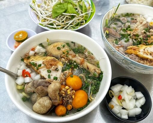 Cách nấu hủ tiếu gà ngon tại nhà