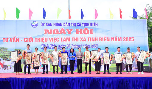 Hấp dẫn Ngày hội tư vấn -  giới thiệu việc làm TX. Tịnh Biên năm 2025