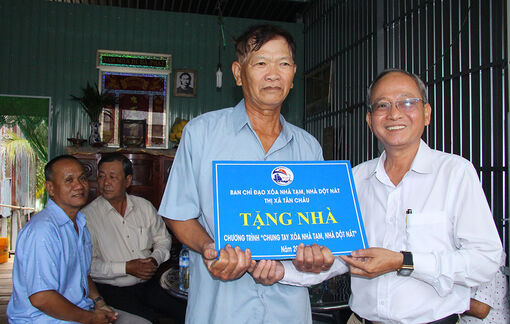 Gần 3.000 căn nhà được khởi công trong chương trình xóa nhà tạm, nhà dột nát