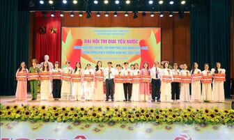 Khuyến khích tinh thần học tập và khát vọng vươn xa của học sinh