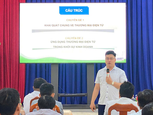 Châu Phú tập huấn đào tạo khởi sự kinh doanh trong lĩnh vực thương mại điện tử