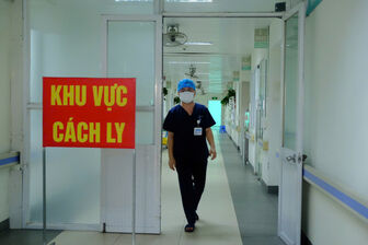 Giám sát chặt và chủ động phòng, chống các bệnh truyền nhiễm