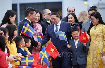 Thủ tướng Phạm Minh Chính tới Stockholm, bắt đầu thăm chính thức Thụy Điển