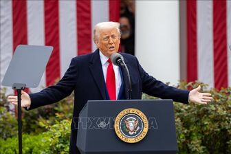 Tổng thống Trump xem xét gia hạn thời hạn đàm phán thương mại với các nước