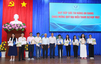 Tạo đột phá trong công tác khuyến học, khuyến tài từ cơ sở