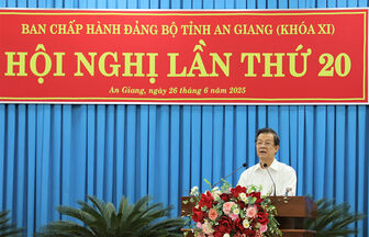 Bí thư Tỉnh ủy An Giang Lê Hồng Quang mong muốn An Giang tiếp tục đoàn kết, vững mạnh, kiến tạo quê hương Bác Tôn ấm no, hạnh phúc
