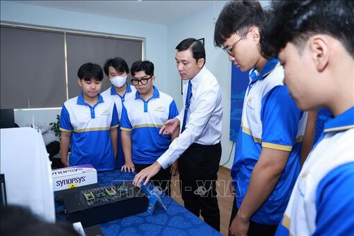 Đào tạo nhân lực ngành vi mạch bán dẫn: Đón đầu xu thế công nghiệp hóa