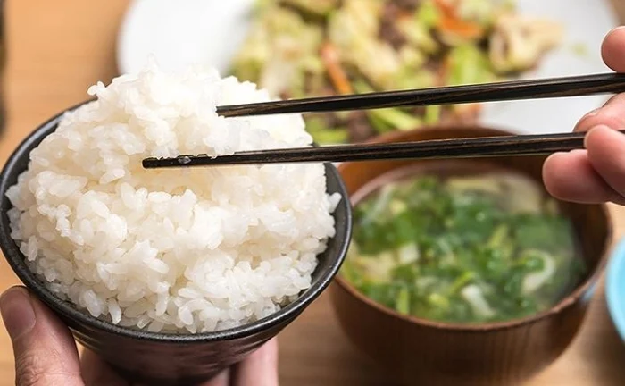 Điều gì xảy ra với cơ thể bạn nếu ăn sáng bằng cơm?