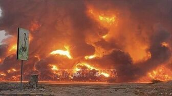 Israel huy động kỷ lục máy bay chiến đấu tấn công Houthi tại Yemen