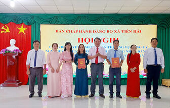 Thành lập 8 chi bộ trực thuộc Đảng bộ xã Tiên Hải