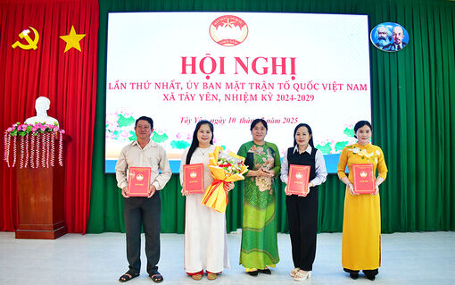 Công bố nhân sự UBMTTQ Việt Nam xã Tây Yên, nhiệm kỳ 2024-2029