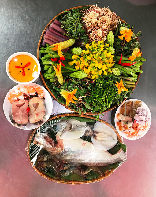 Độc đáo hương vị lẩu mắm